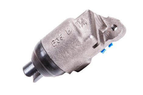 Cylinderek Hamulcowy Lewy 22/413-55