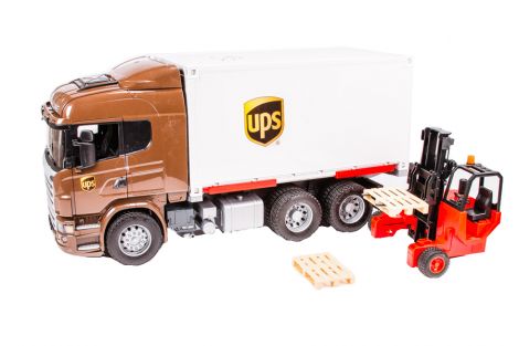 Scania R kurier UPS z podnośnikiem