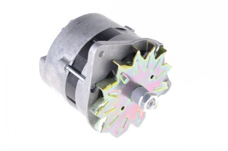 Alternator z regultorem 9516653